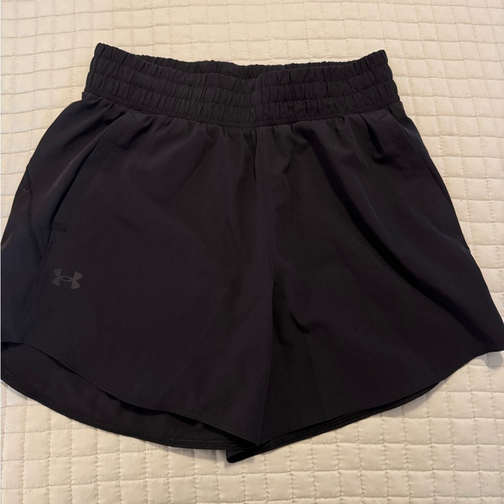 Under Armour Medium Shorts